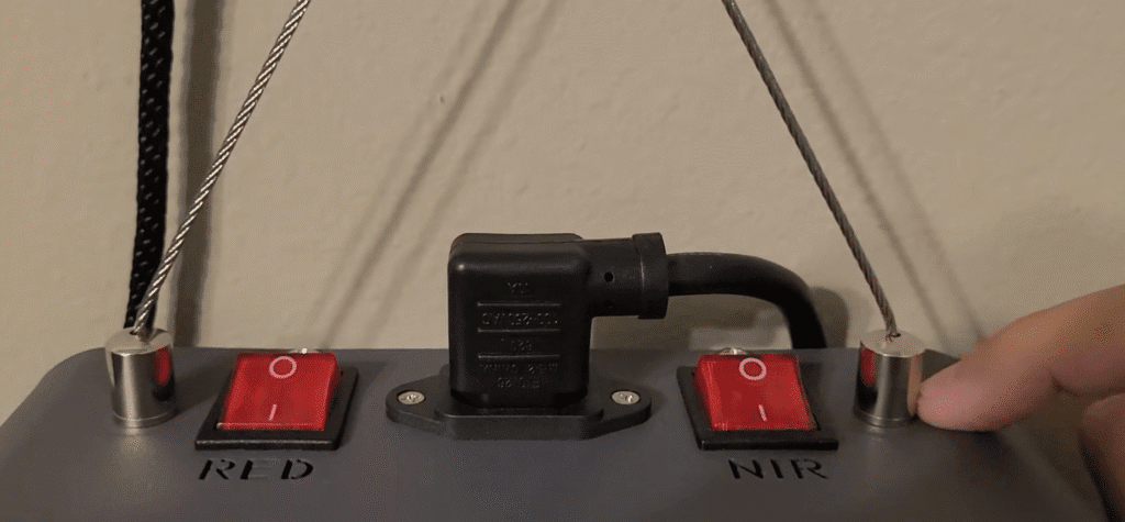 Hooga HG1000 top controls with power cord and separate switches for red and near infrared light