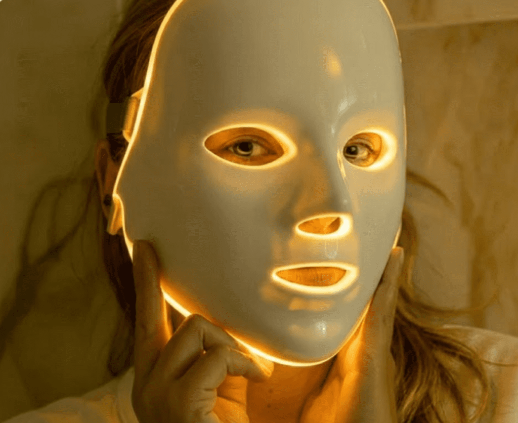 Yellow (590nm) mode on the glokore led mask